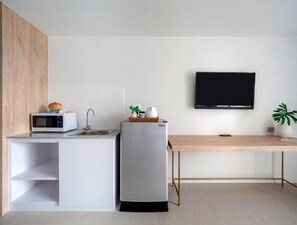 Deluxe 404 | Room amenity - Blu 395 (Bangkok)