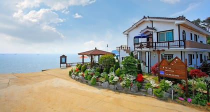 Morwenna Pension
