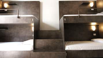 SMART Mixed Dorm 4 People | Wi-Fi gratis