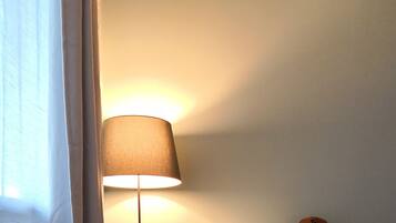 Kondominium, 1 kamar tidur, Bebas Asap Rokok, lantai dasar (Nordic,8 hours,9am-5pm, Work from hom) | 1 kamar tidur, selimut bulu angsa, dan didekorasi berbeda-beda