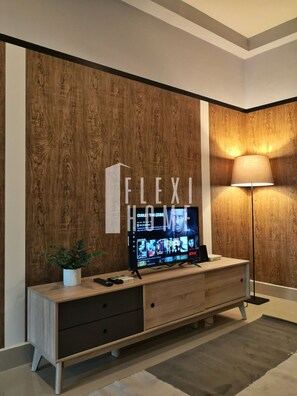 Private & Comfy 1 Bedroom in Cyberjaya (8 hours, 9am-5pm, Work from Home) | Living room - Shaftsbury by Flexihome (Cyberjaya)