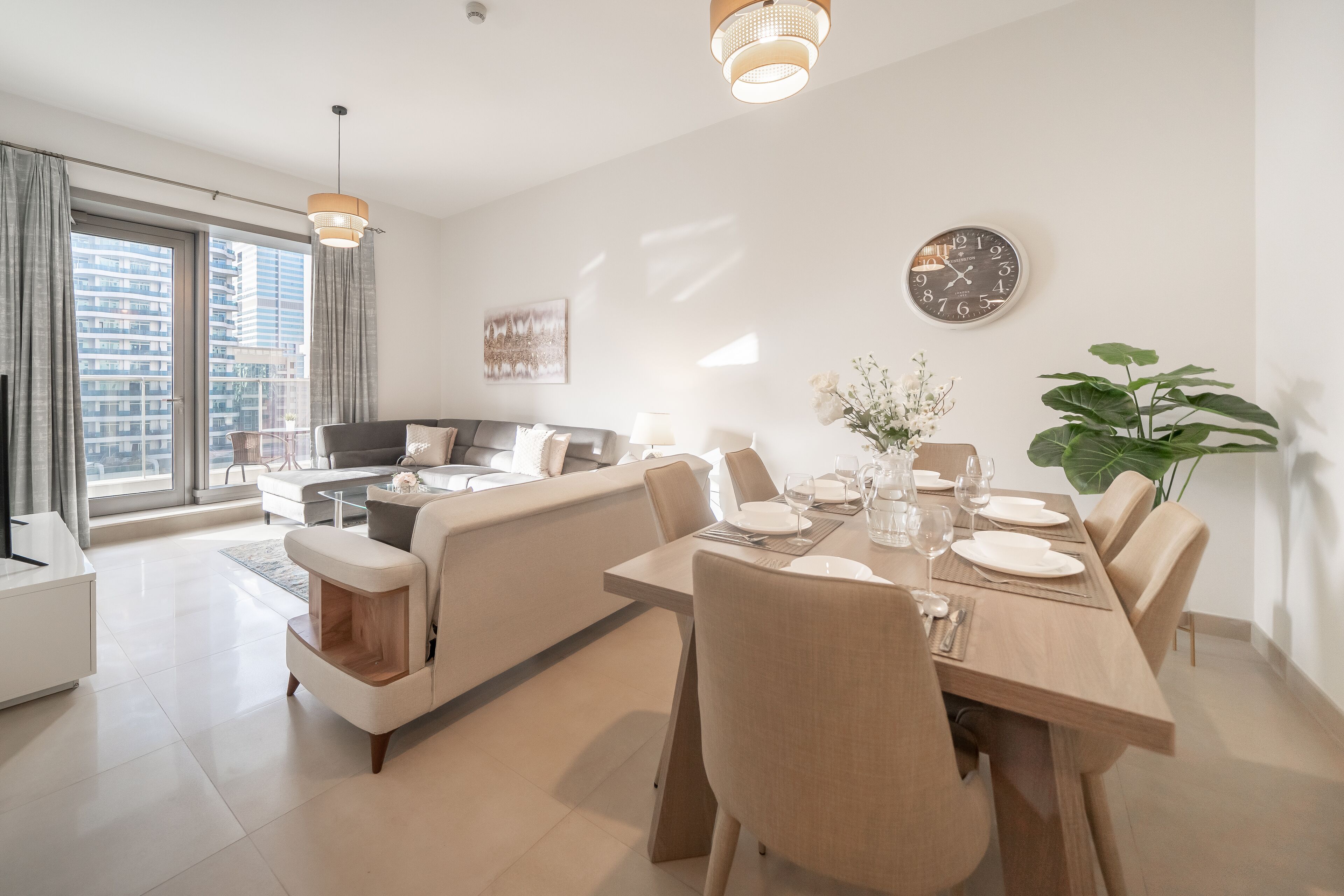 經典公寓 | 客廳 | 等離子電視