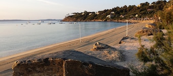 Superb 4* air-conditioned T2 apartment in the center of Favière