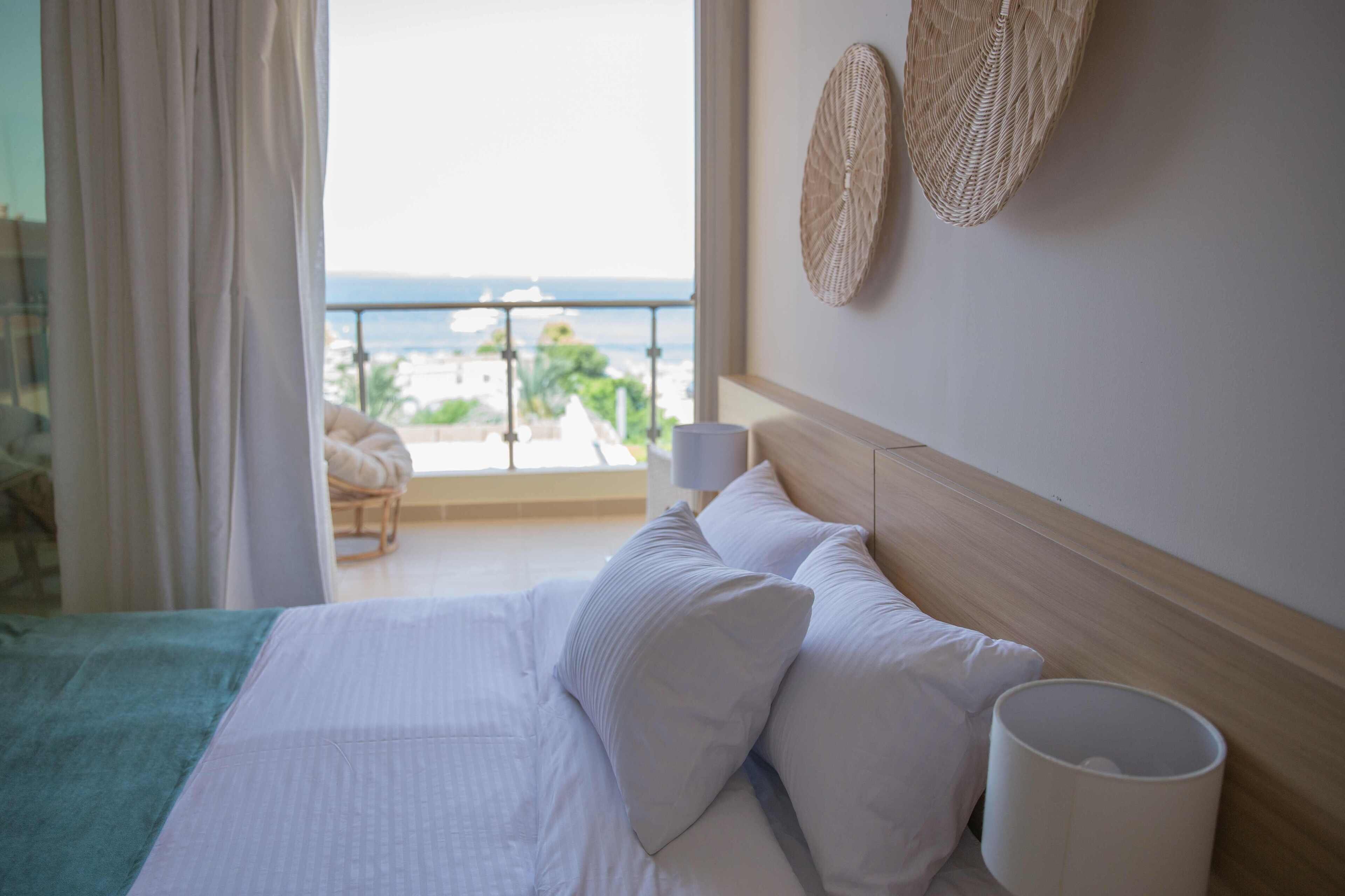 Photo - Redcon Suites