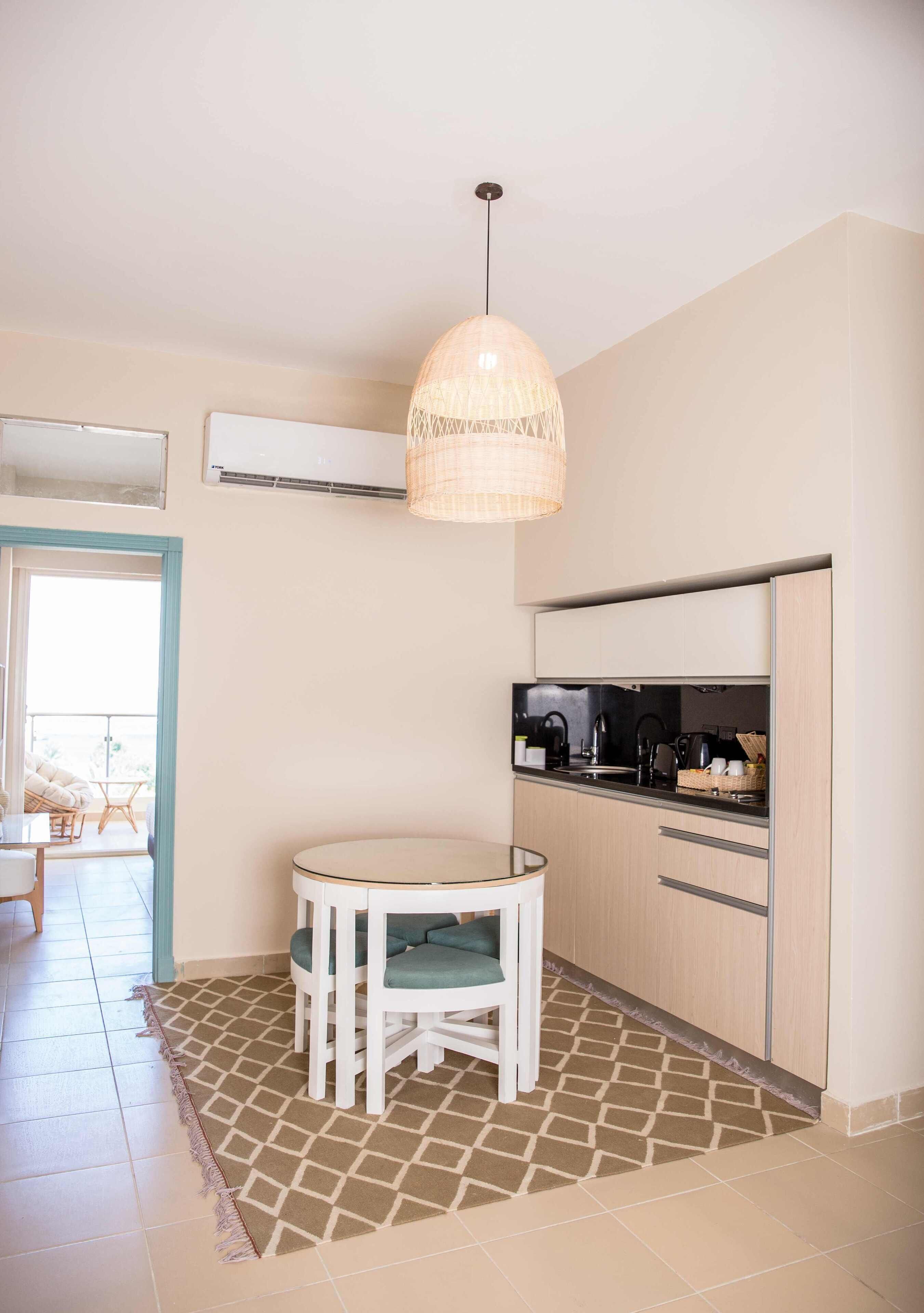 Photo - Redcon Suites