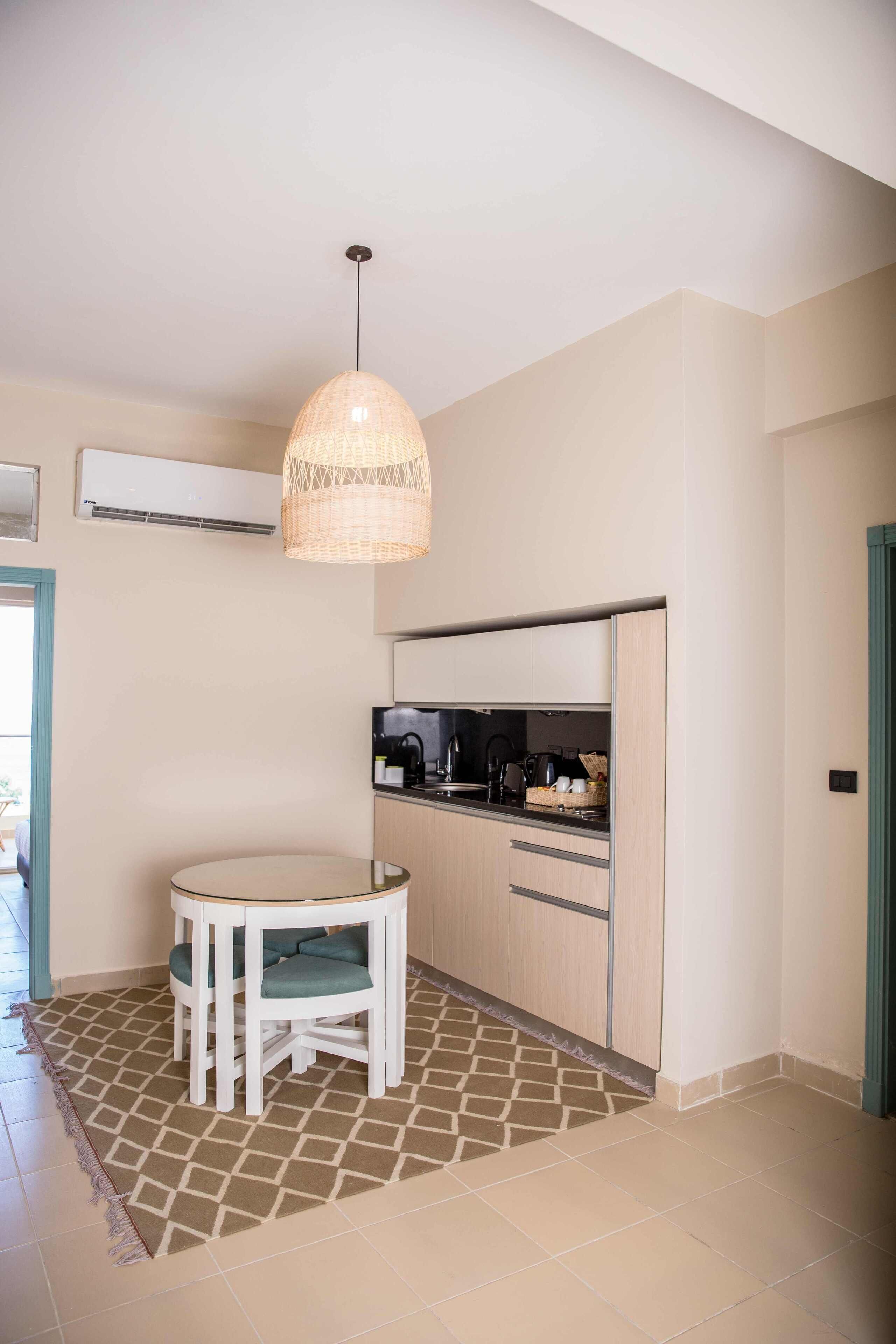 Photo - Redcon Suites