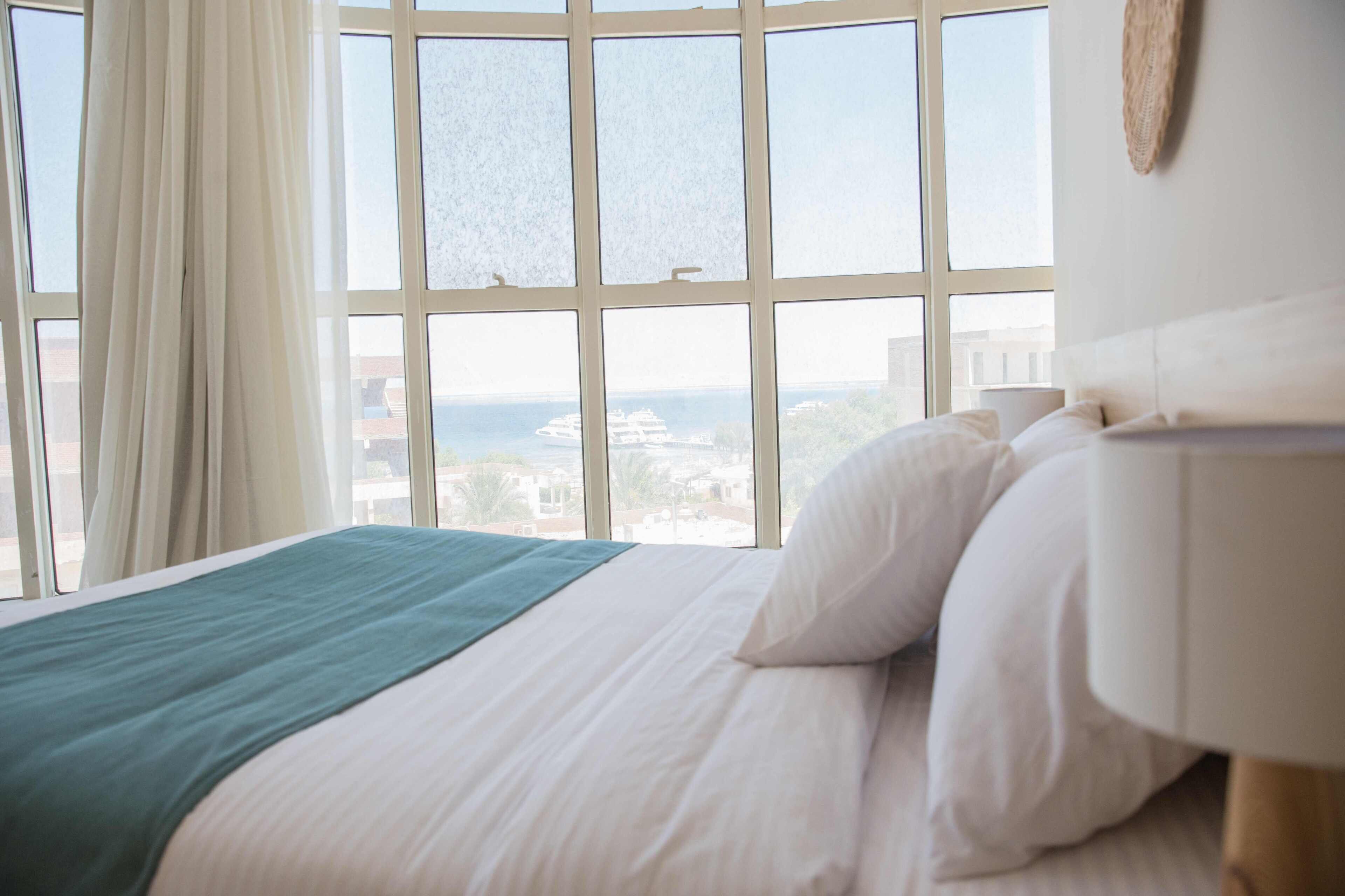 Quarto luxo | Roupas de cama de algodão egípcio, roupas de cama premium, frigobar