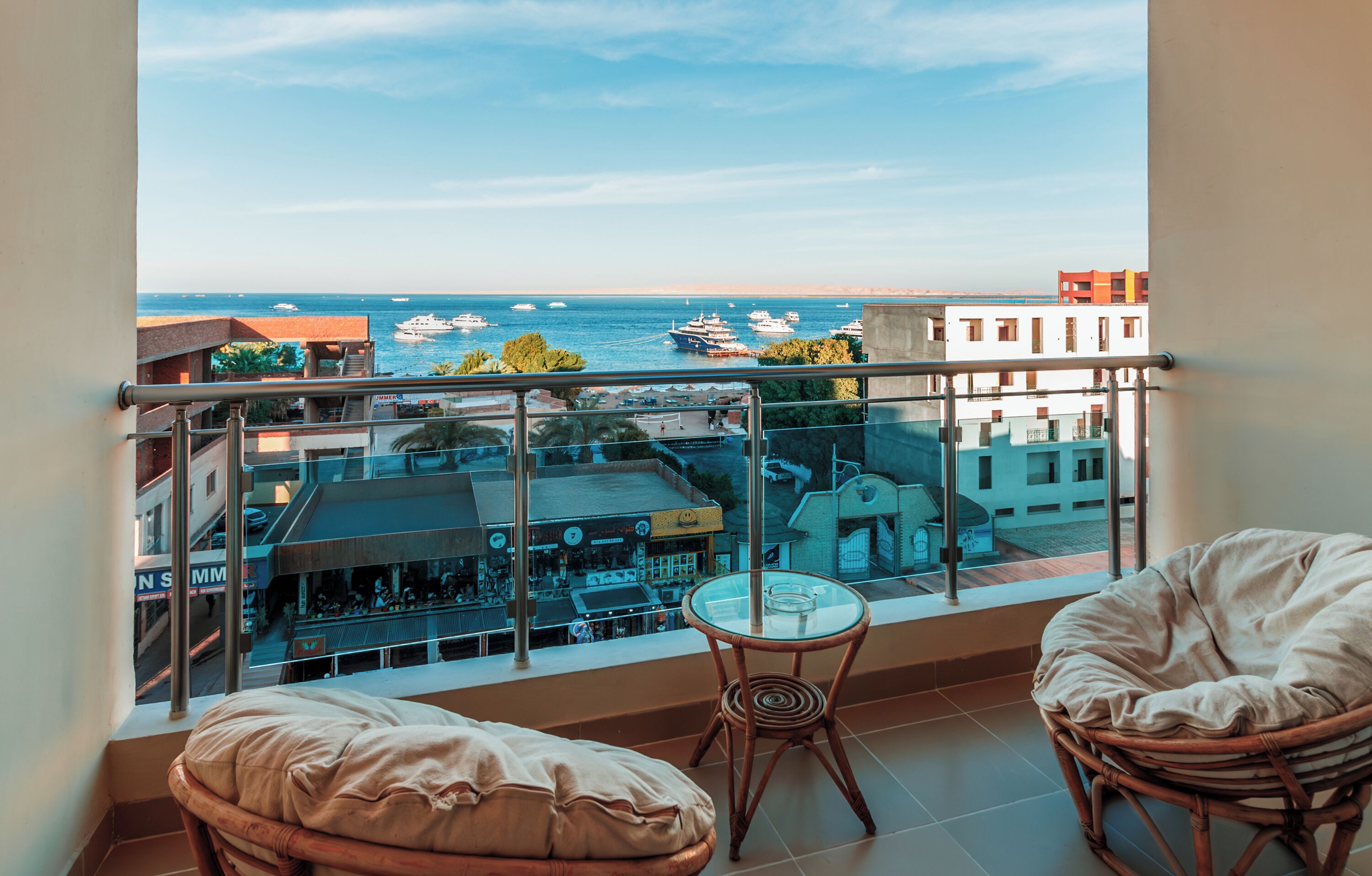 Foto - Redcon Suites