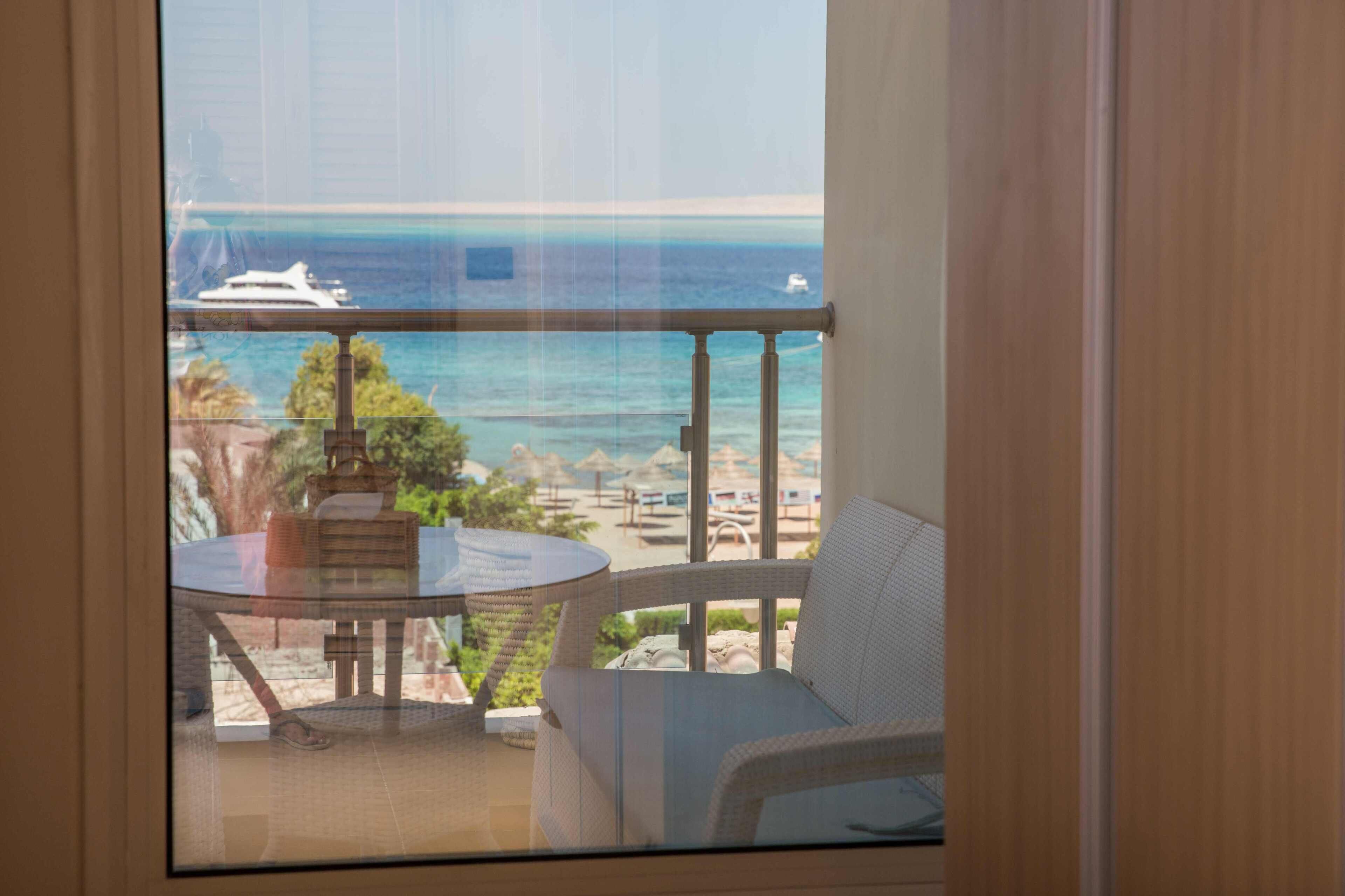 Photo - Redcon Suites