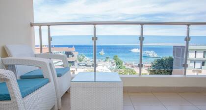 Redcon Suites