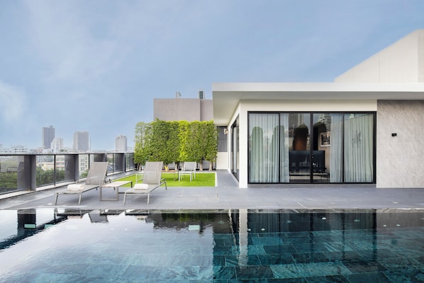 Alberca al aire libre