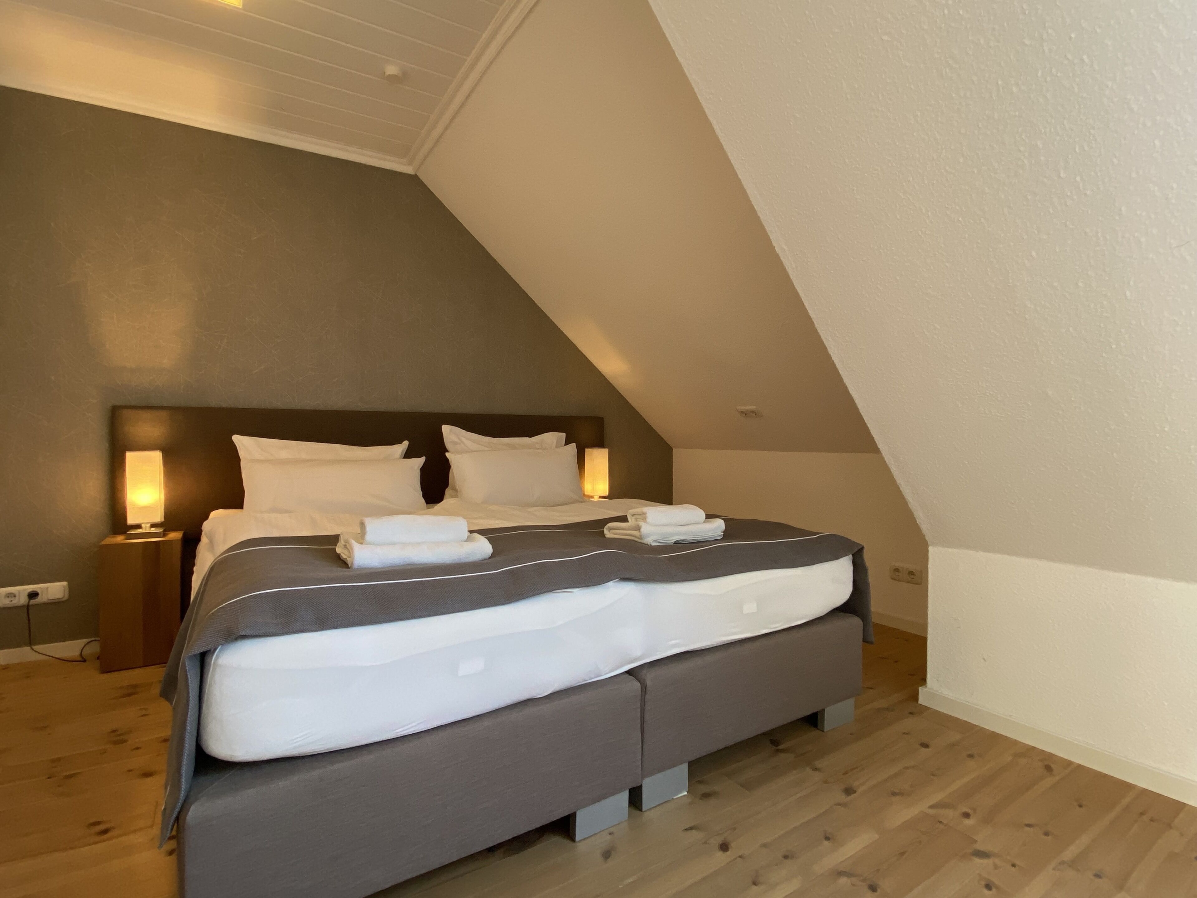 2 chambres, Wi-Fi gratuit, draps fournis