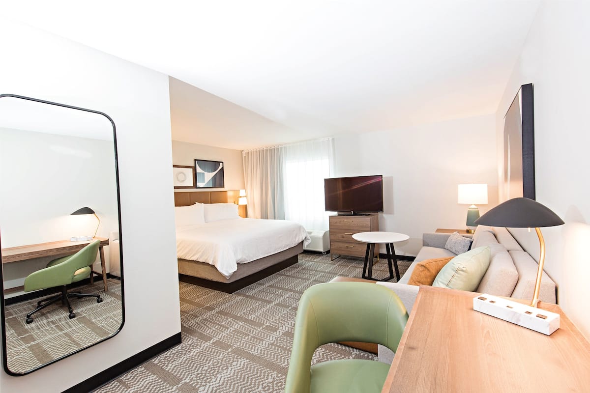 1 bedroom, desk, laptop workspace, blackout curtains