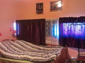 House | 3 bedrooms, individually furnished