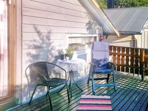 House | Outdoor dining - 6 Person Holiday Home in Svolvaer (Vagan)