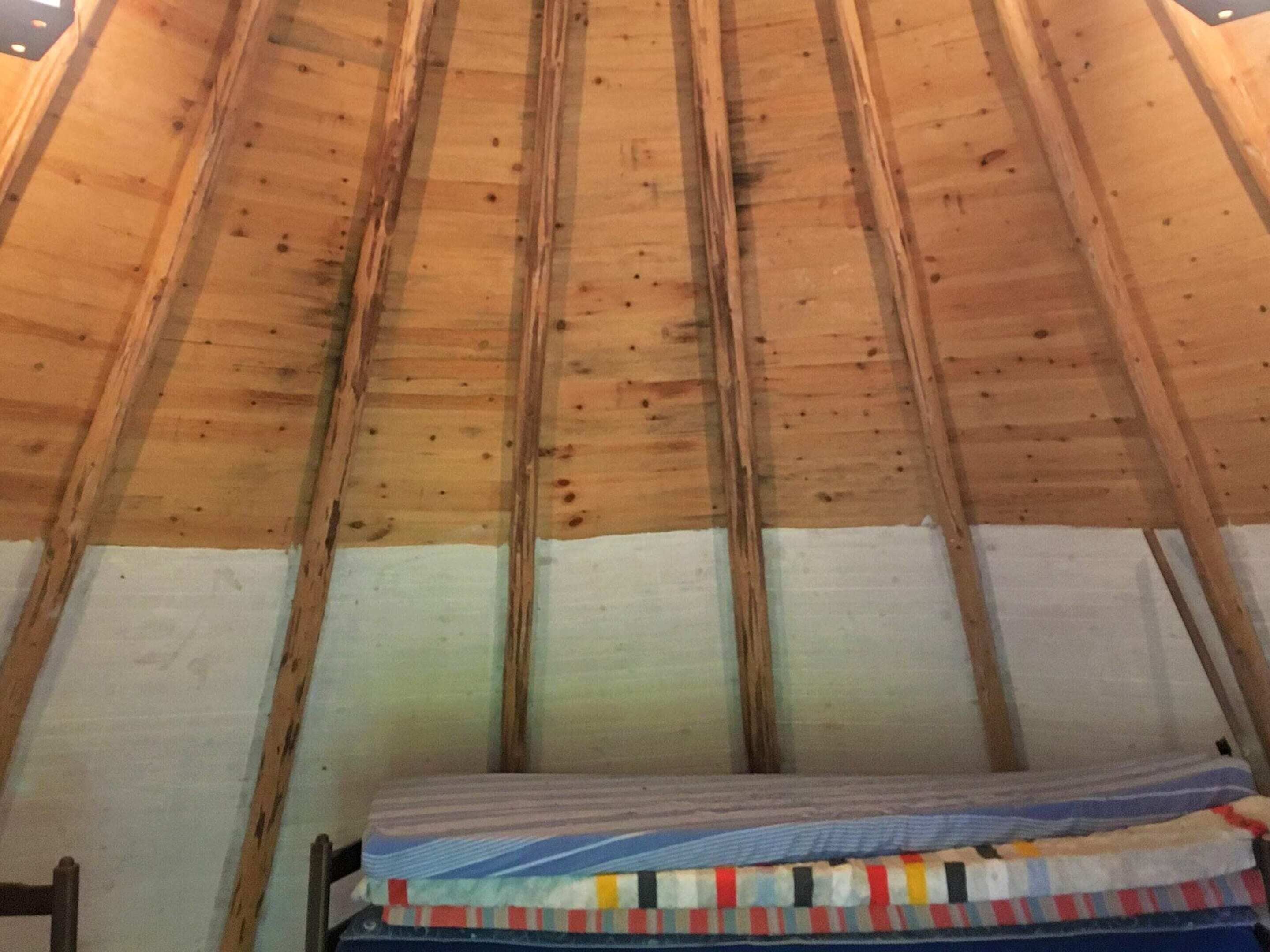 Rumah | 3 kamar tidur dan dilengkapi dengan perabotan berbeda-beda