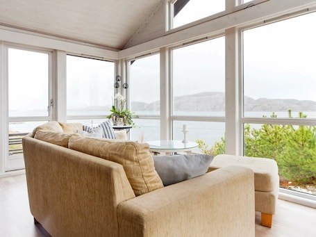 Reproductor de DVD. Holiday Home in Rørvik