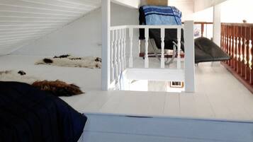 House | 2 bedrooms, individually furnished, bed sheets