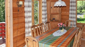 House | Dining