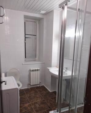 Shower, free toiletries, hair dryer, bathrobes