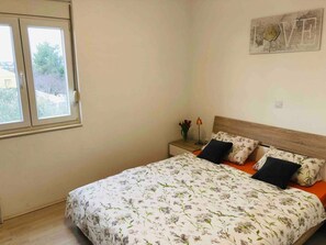 3 Schlafzimmer, Zimmersafe, Bügeleisen/Bügelbrett, WLAN