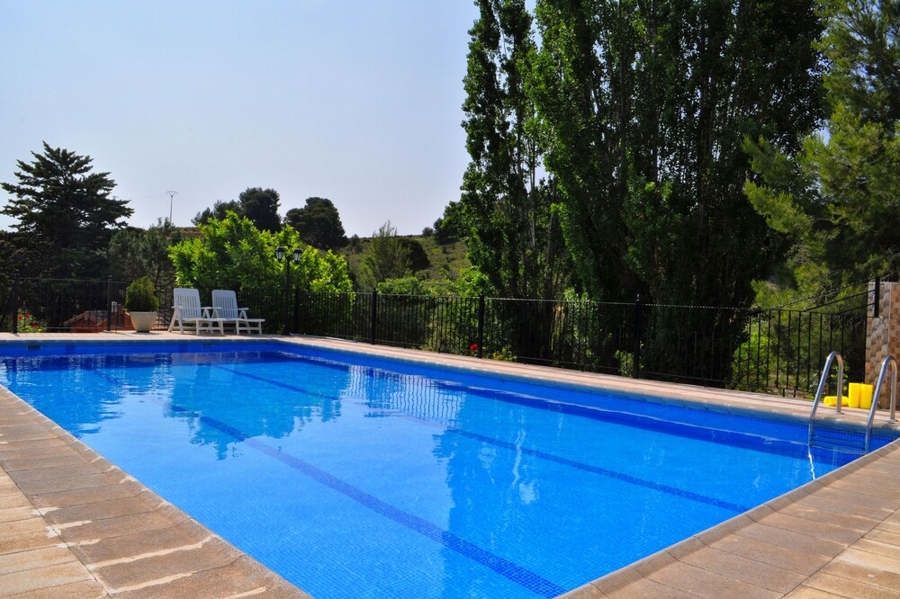 Rural house El Salero I in Moratalla (Pool, soccer field and grass volleyball)