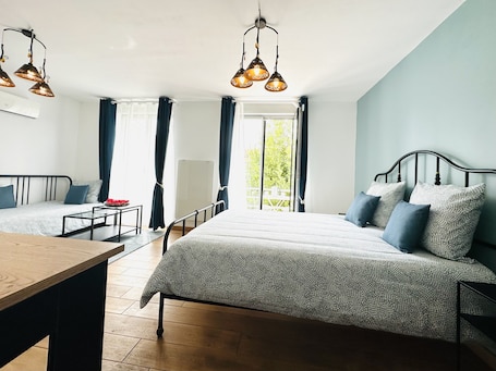 Reims Sherpa Guest House