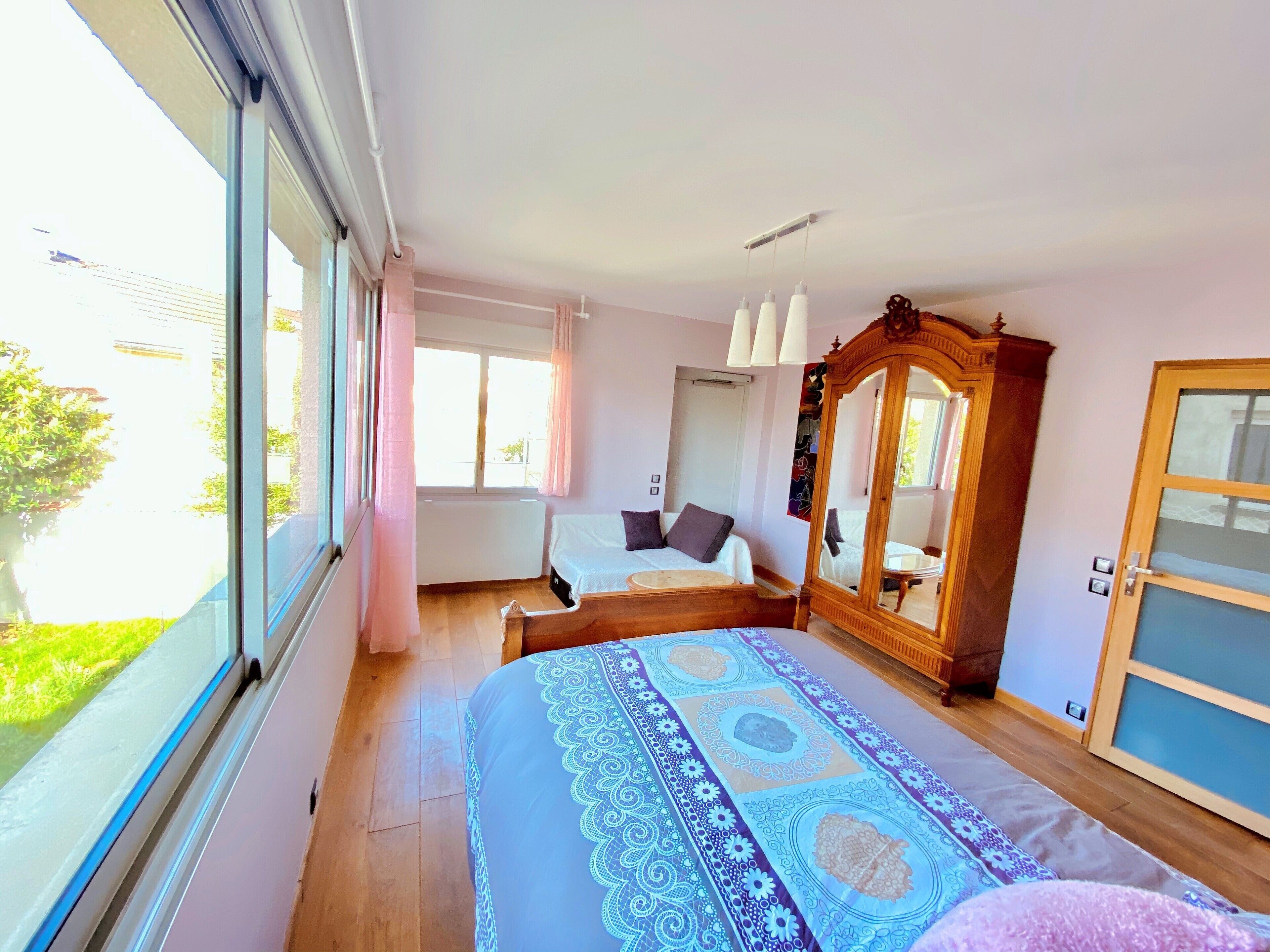 Photo - Reims Sherpa Guest House