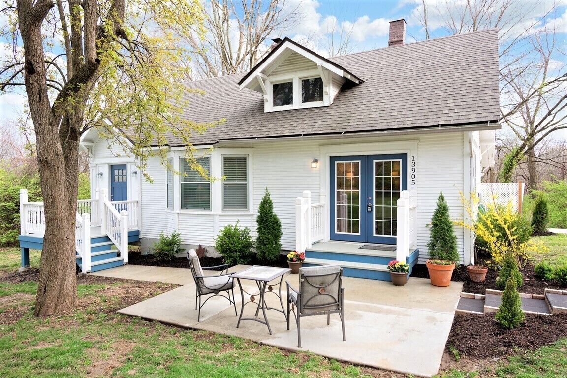 Cottage in the Woods