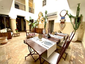 Dining - Palais Princesse (Marrakesh)