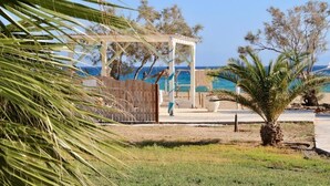Garden - Porto Paradiso (Paros)