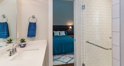 Gorgeous Downtown Nashville Guest Loft with Vintage Vibes!