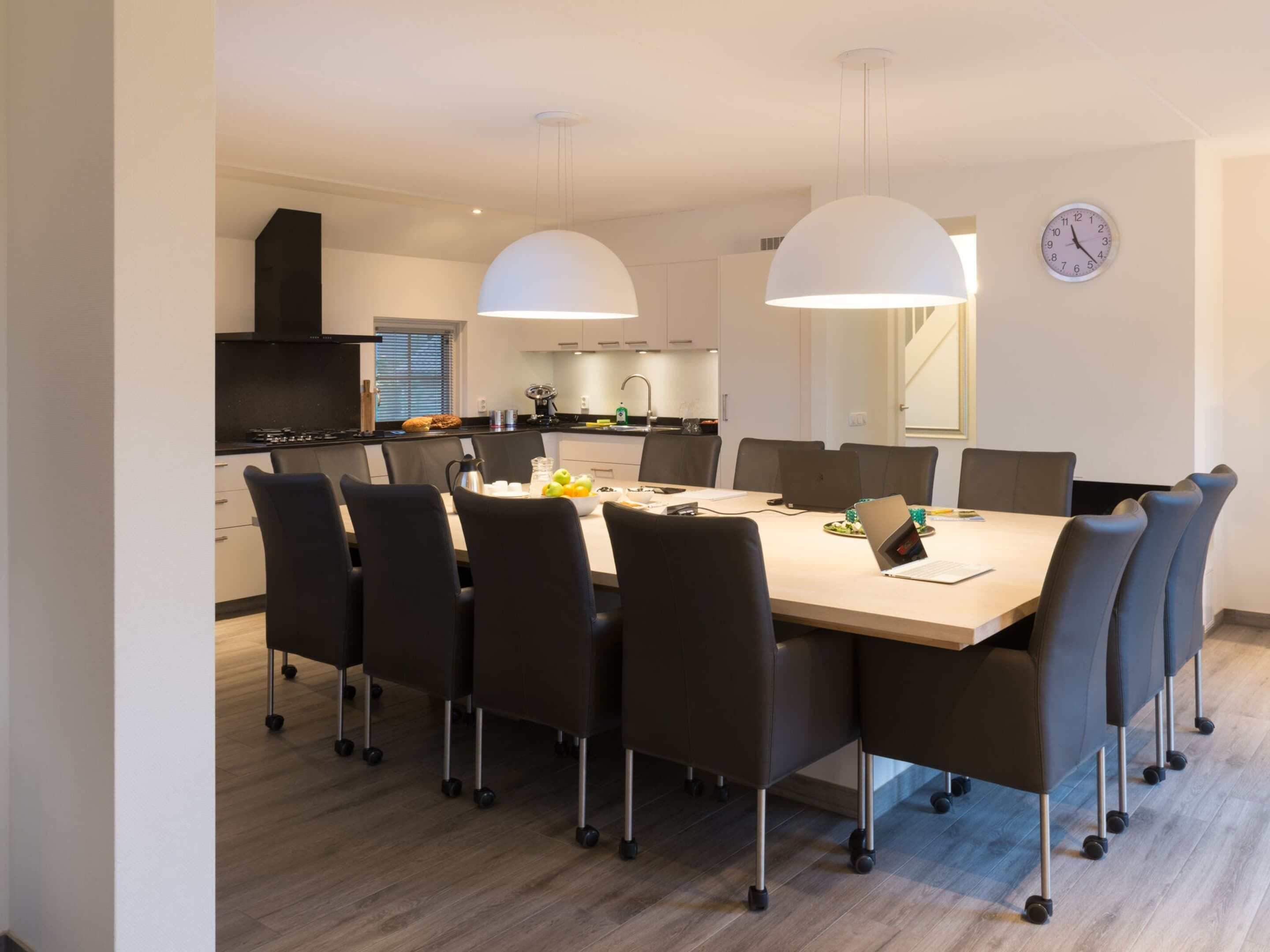 Villa | Dining