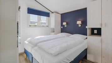 House | 2 bedrooms, bed sheets