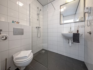 Shower, towels