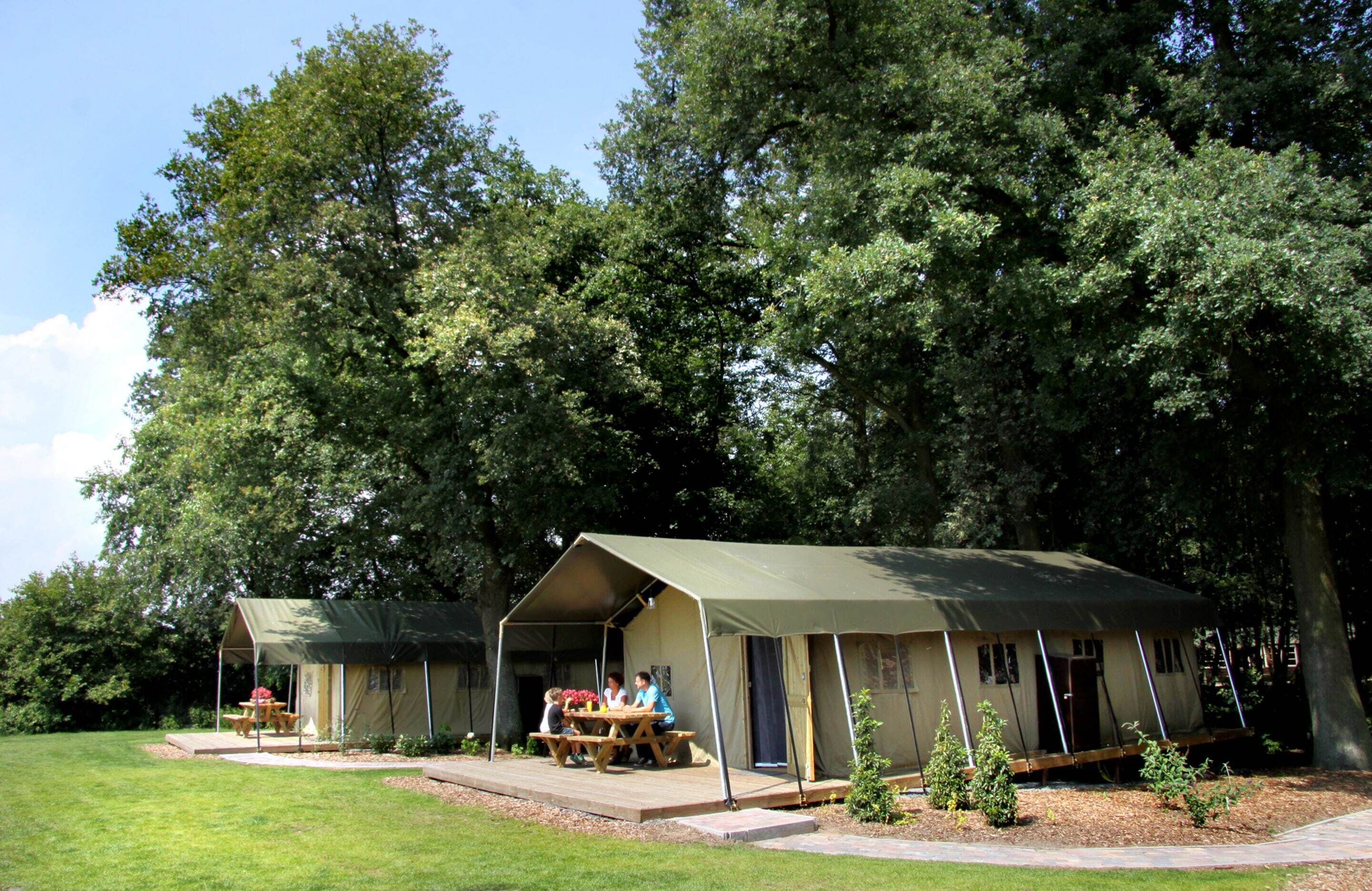 Tenda | Eksterior