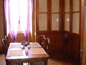 Tempat makan