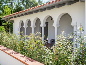 Property grounds - Pet Friendly Basque Stay (Biarritz)