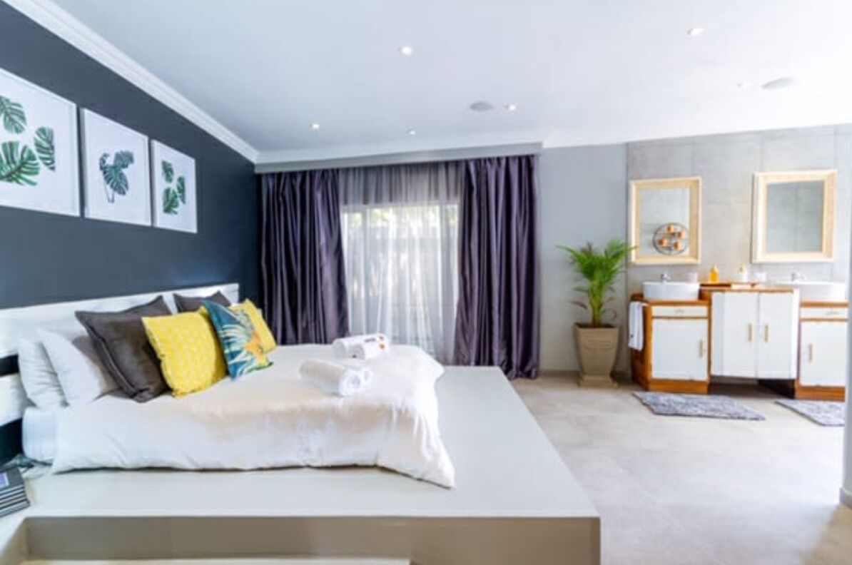 Roads End | 1 bedroom, in-room safe, soundproofing, iron/ironing board