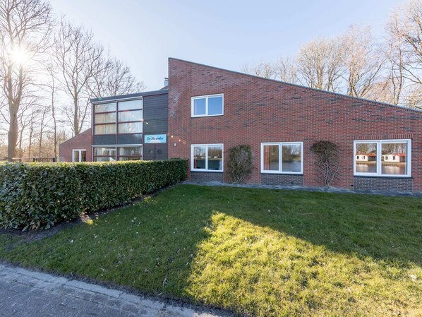 Bungalow | Exterior