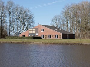 Bungalow | Exterior