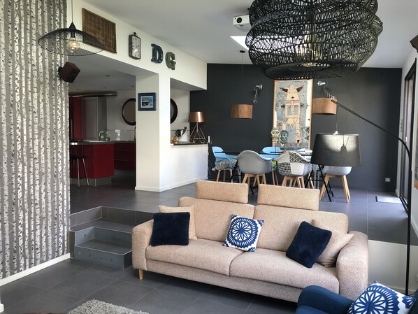 Living area - BeLété house, family with garden (Rennes)