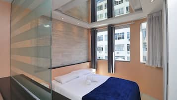 Apartment | 1 bedroom, desk, laptop workspace, blackout drapes