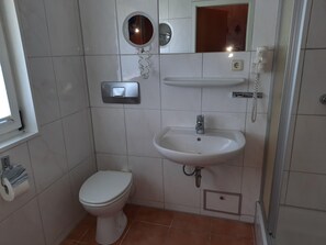 House | Bathroom