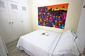 Apartment | 1 bedroom, laptop workspace, blackout drapes, soundproofing