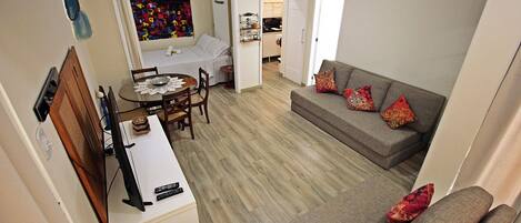 Apartment | Living area | Flat-screen TV