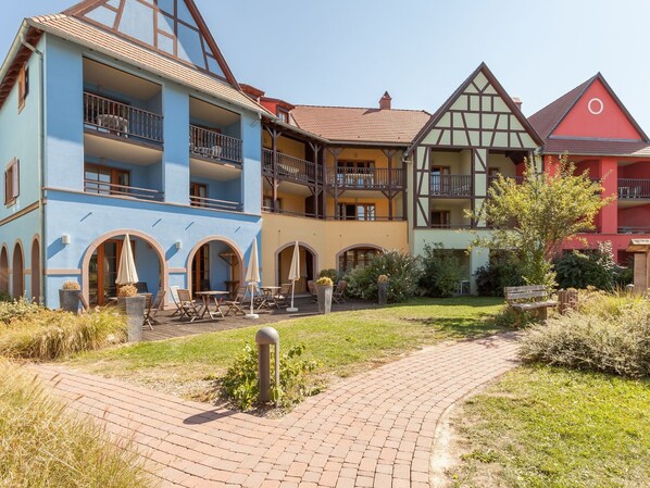 Apartment | Exterior - Charming Apartment in the Medieval Village of Eguisheim (Eguisheim)