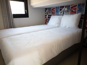 House | 2 bedrooms, individually furnished, bed sheets - Modern Lodge With Dishwasher, Near the Sea (Zandvoort)