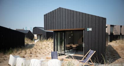 Modern Lodge With Dishwasher, Near the Sea