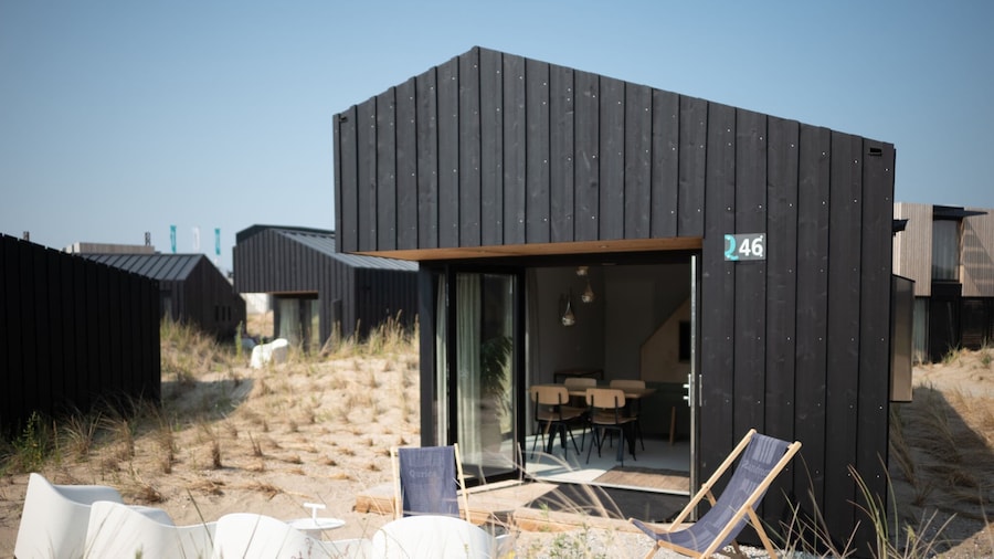 Modern Lodge With Dishwasher, Near the Sea